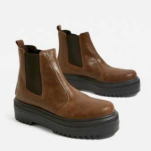 Urban Outfitters Brown Suede Platform Chelsea Boot